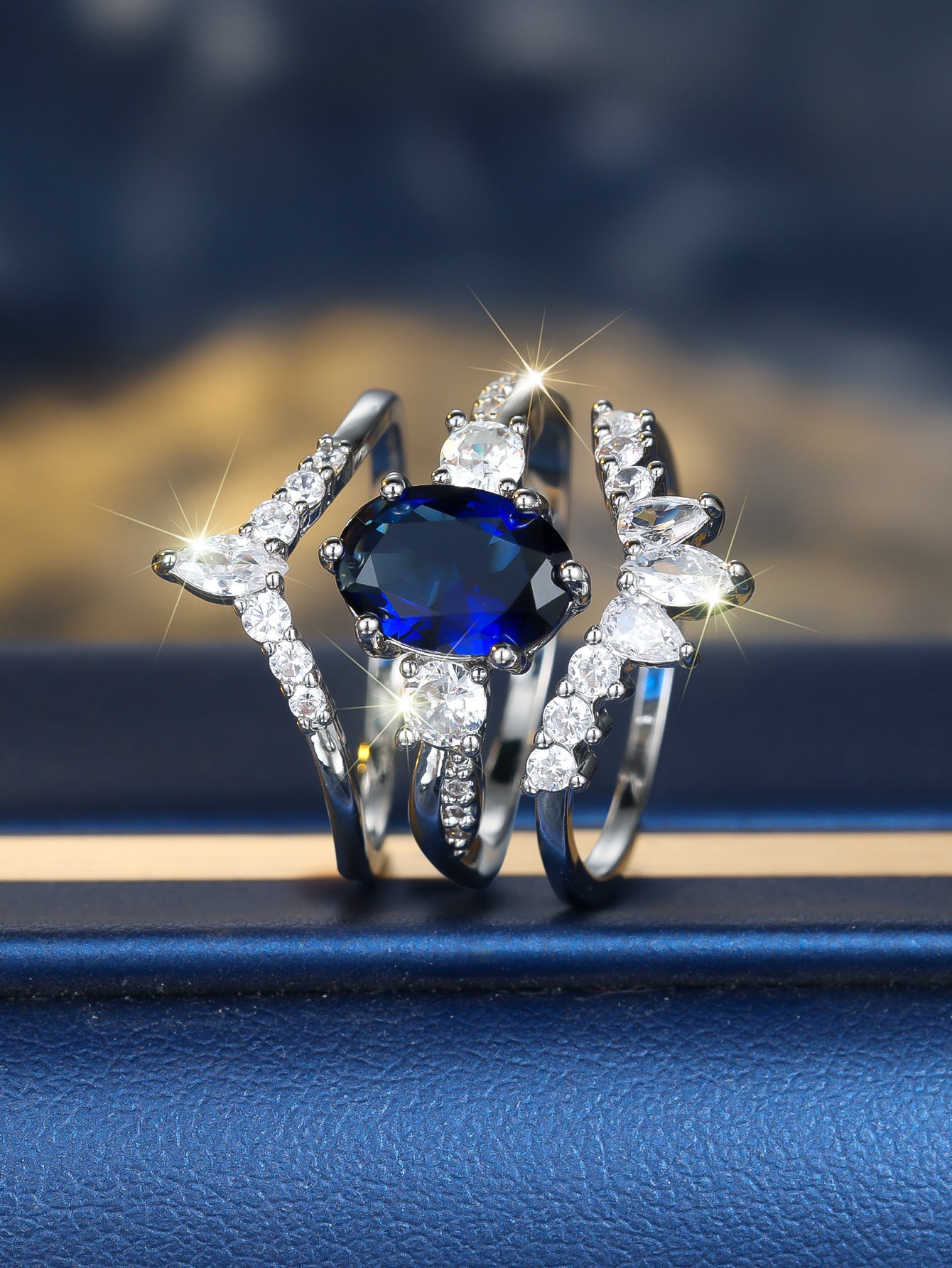 Platinum Egg-shaped Sapphire Blue Diamond Water Drop Shining Three-piece Unique Ring